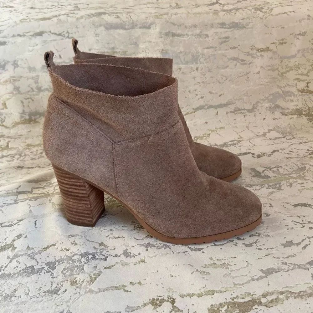 Crown Vintage Suede Darcie Heeled Ankle Boots
